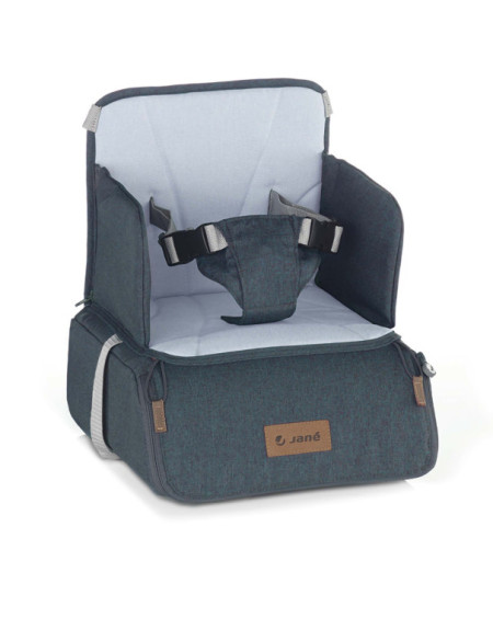 Travel high chair with storage